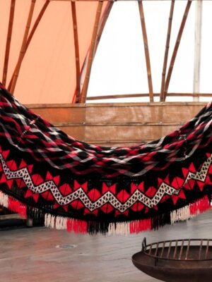 Chinchorro tradicional Rojo Matrimonial Wayúu. Tejido de la artesana Ana González