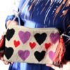 Cartera Wayuu de Mano – Corazones de Arena y Fuego