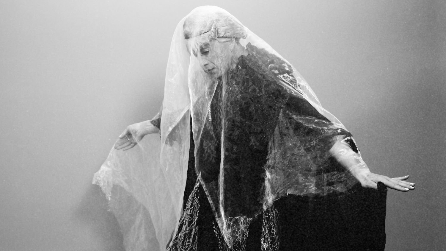 Postal teatral #2: Marionetas de la sociedad del Artista Jose Peña